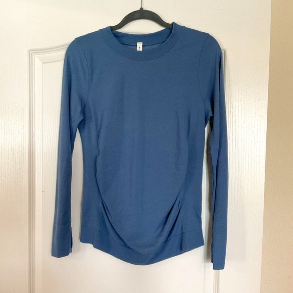 EUC, Cottage Blue Athleta Foresthill Ascent Seamless Top, Size Large - Picture 1 of 10